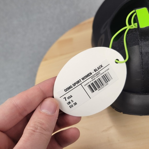 Oofos OOMG Sport Women Black Shoes 7 /38 NWT - Picture 6 of 9